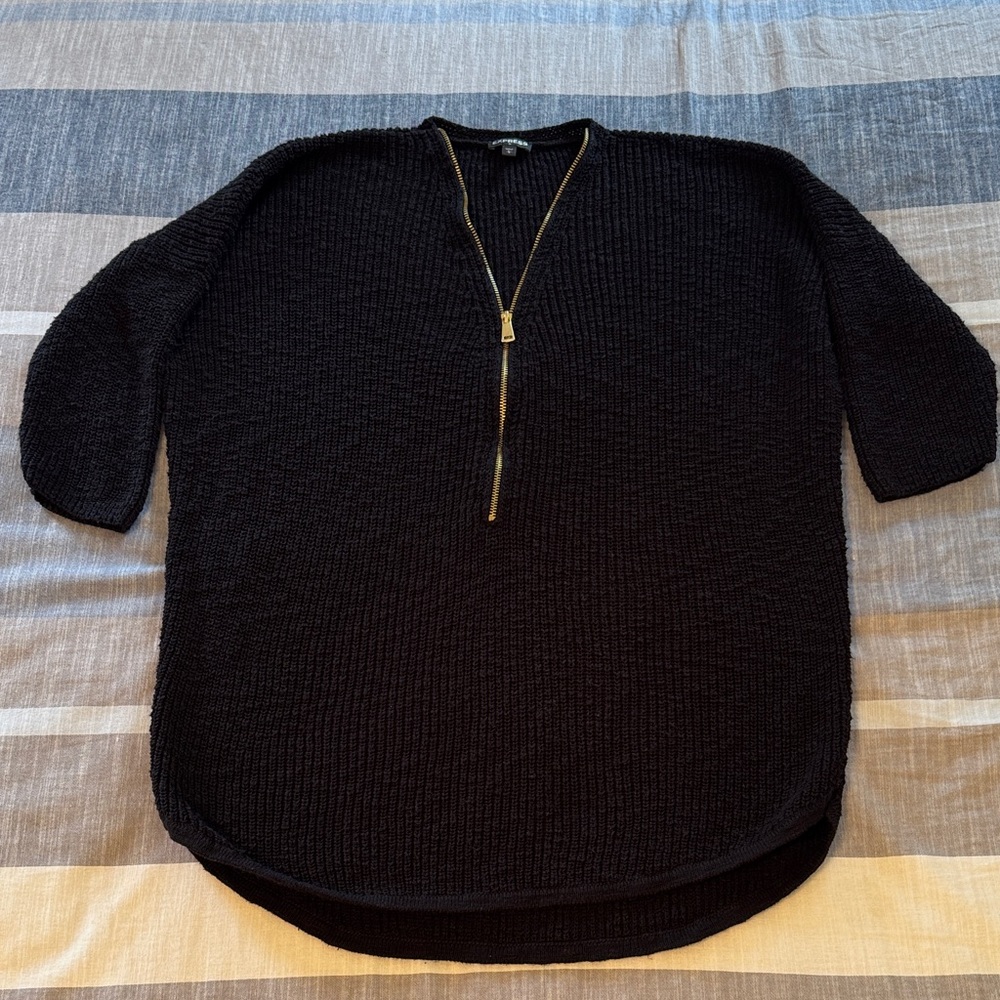 EXPRESS Black Knit Sweater with Gold Zipper